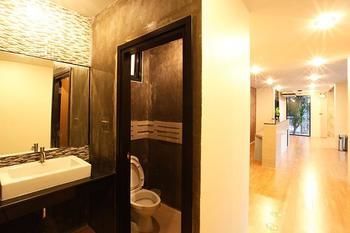 The Plubpla Serviced Apartment Bangkok Exterior foto